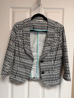 CAbi Black and White Geo-Print Blazer with Mint Trim
